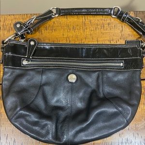 Coach leather bag.great condition, some marks inside on fabric.